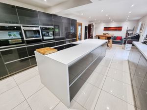 Photo 22- click for photo gallery